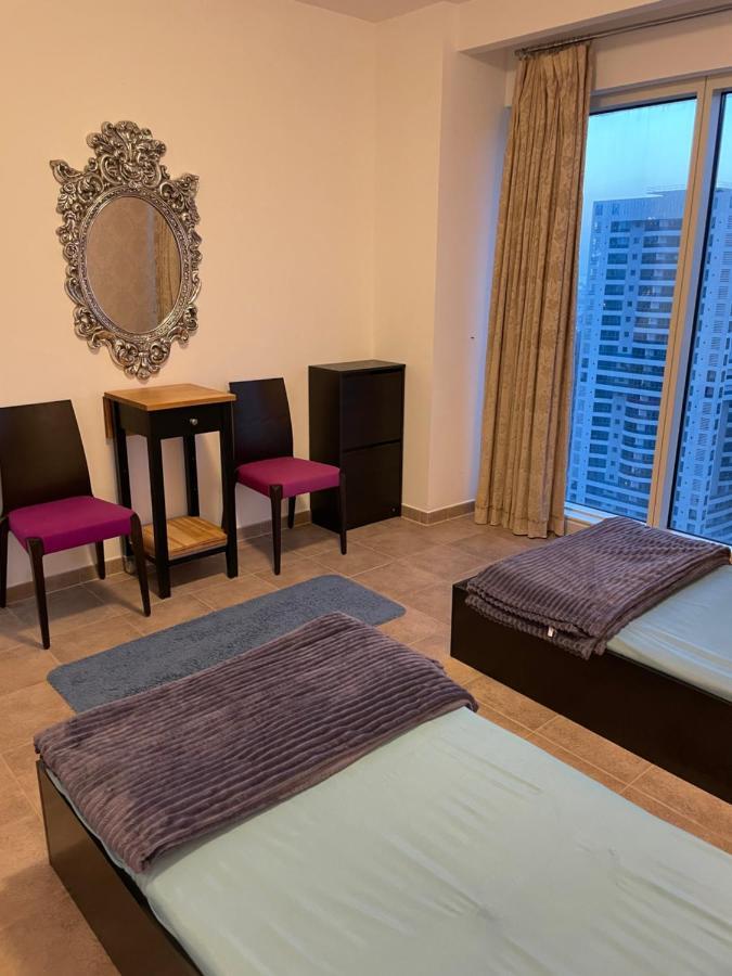 Travelers Backpackers Hostel Dubai Exterior photo