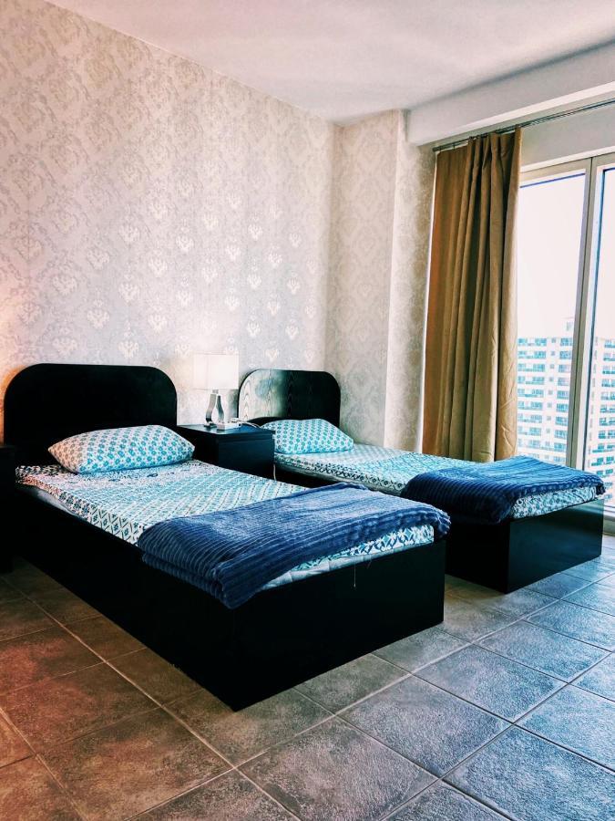 Travelers Backpackers Hostel Dubai Exterior photo