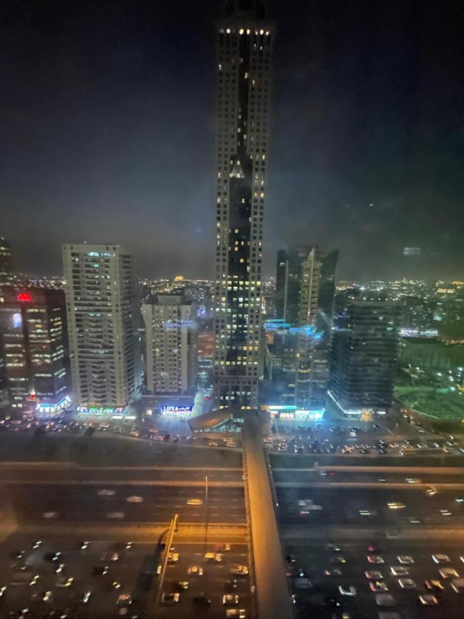 Travelers Backpackers Hostel Dubai Exterior photo